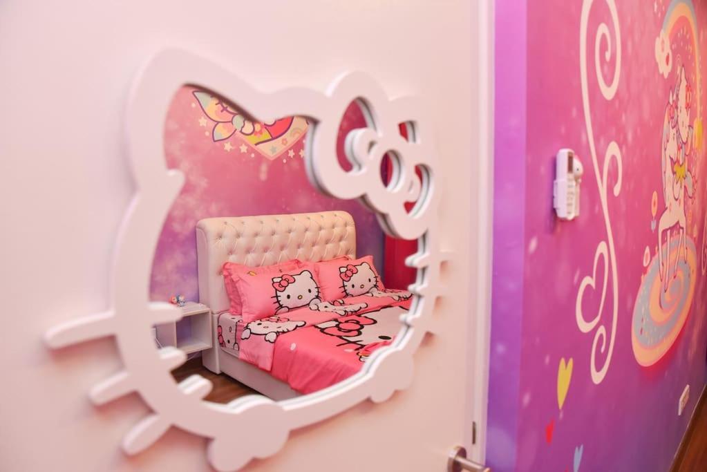 Play At Hello Kitty Kawaii Fun House Lägenhet Kuala Lumpur Exteriör bild